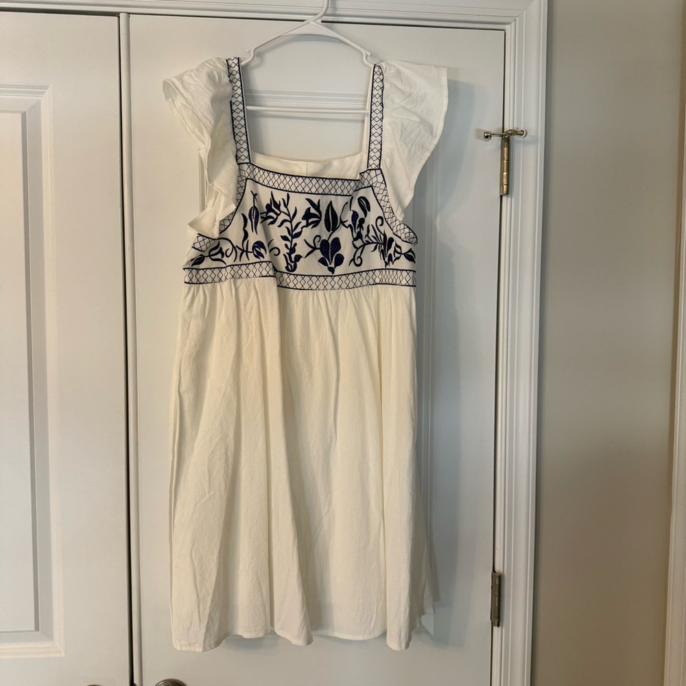 Womens Lined White Summer Dress w/Navy Embroidered Bodice - BRAND NEW NEVER WORN